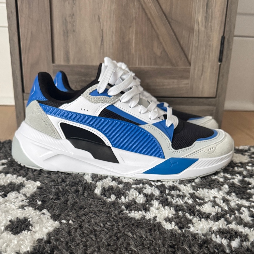 Puma trinity 3 men’s Court-Style Blue & White Sneakers